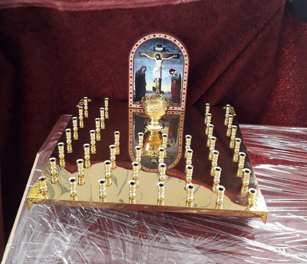 Крышка панахидного столика на 44 свечи