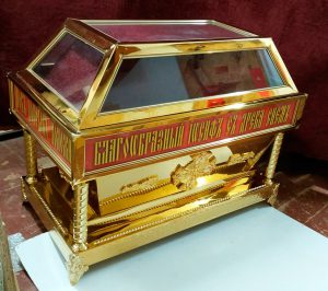 Гробница из металла с литьем под плащаницу Христа