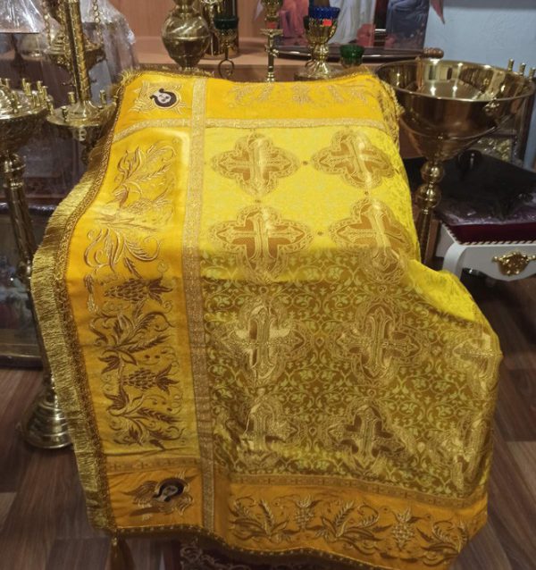 Скатерть церковная желтая с вышивкой 105*70 (есть разные цвета)