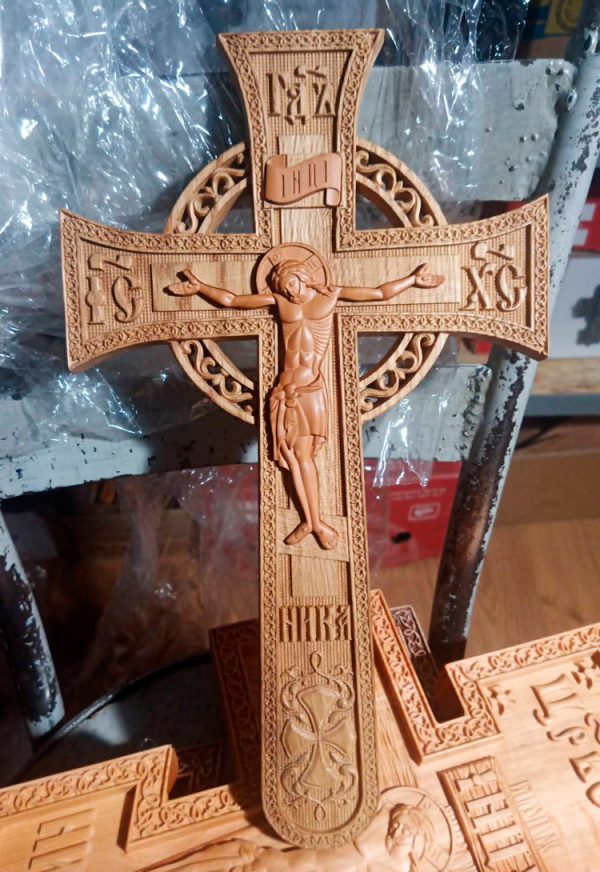 Крест церковный резной деревянный мальтийский